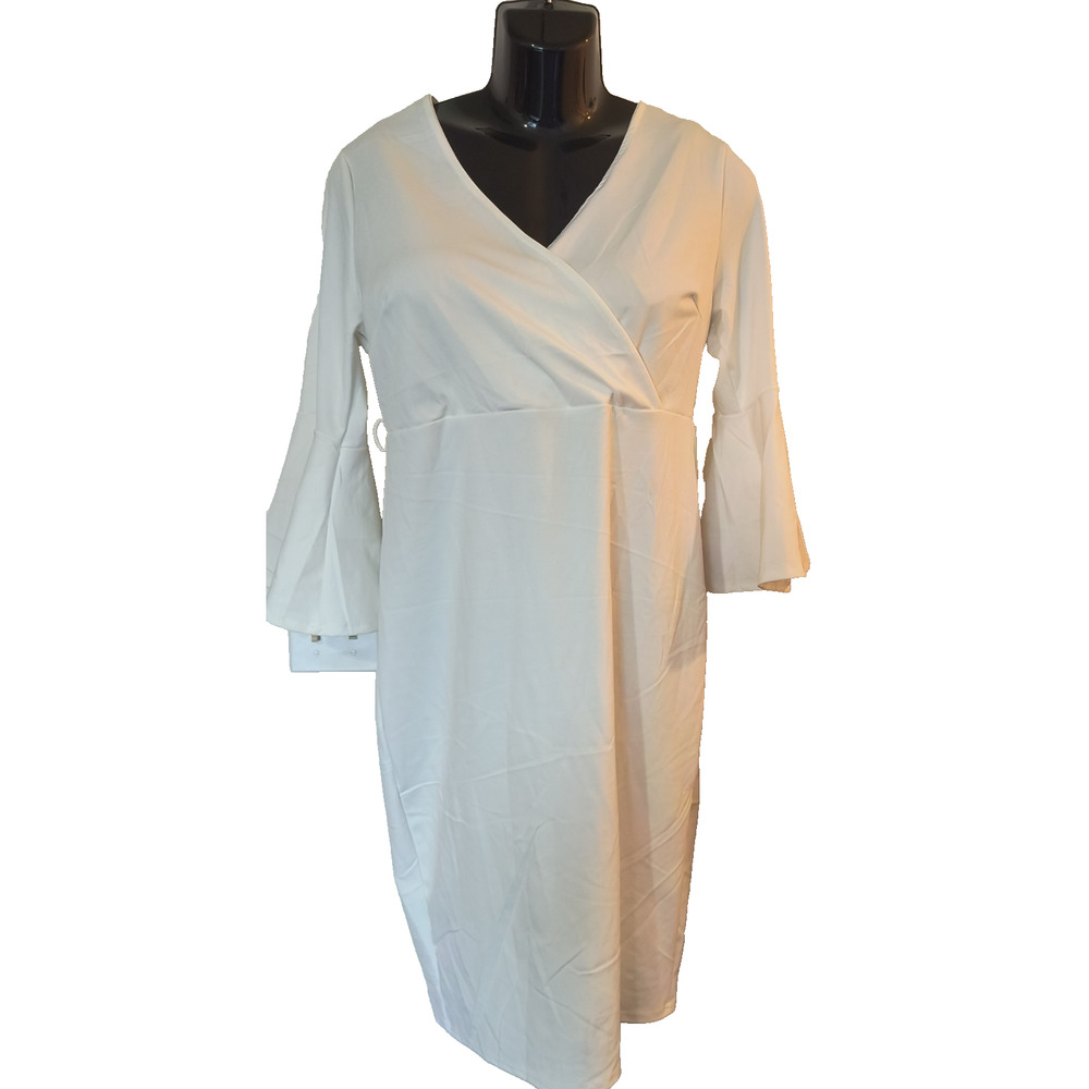 PINUP Fashion Women’s White V‑Neck Wrap Style Dress Size 16W W004